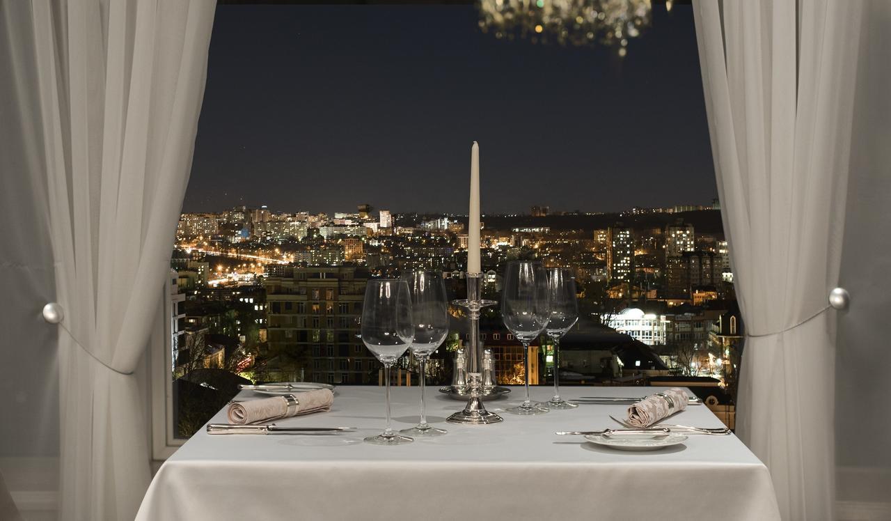 Nobil Luxury Boutique Hotel Chişinău Extérieur photo